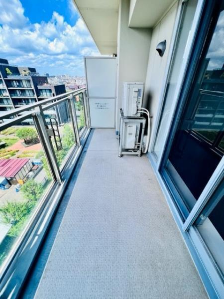 Ｂｒｉｌｌｉａ　ｉｓｔ　三軒茶屋　アイビーテラスの居間・リビング|こちらの居間で趣味の時間をお楽しみください