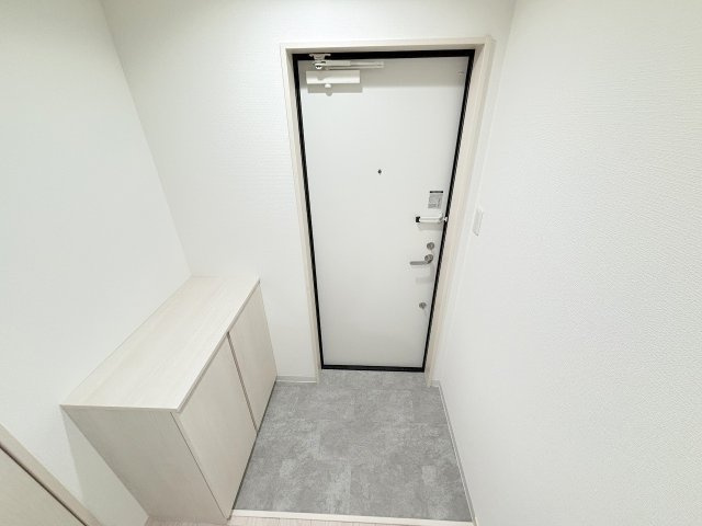ヴェルメゾン三津屋中の玄関