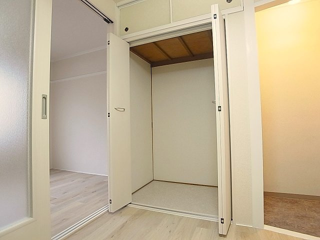 サンビルダー湊川の収納|大きなクローゼット完備
