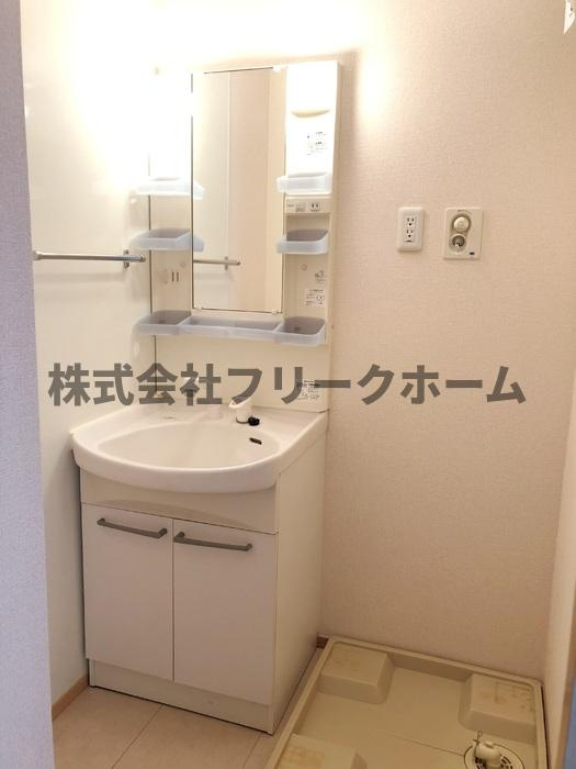 武蔵野市境南町２丁目のアパートの洗面所