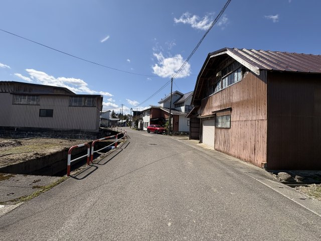  | 【建築条件なし】大仙市北楢岡 北側南側２面接道の住宅用地、事業用地 156.15坪