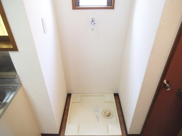 ユァーズ３のその他共用部分|室内洗濯機置場付です♪