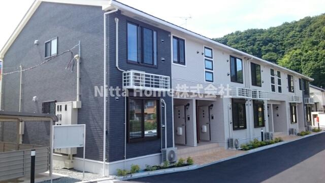 サンリット梶原Ⅲの外観|浴室乾燥や独立洗髪洗面台など水回りの設備が充実しています◎