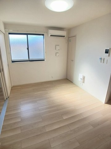 ネオイーストの居間・リビング