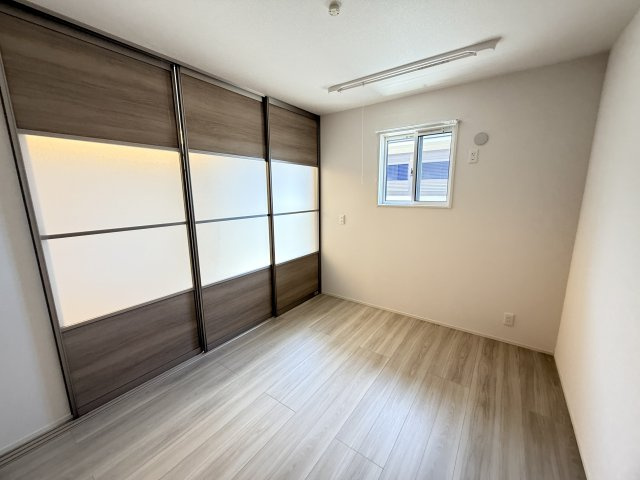 D-ROOM江井島の洋室