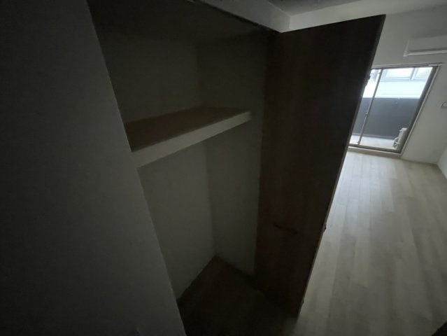 プレサンス神戸セレスティアの収納|同物件別部屋写真