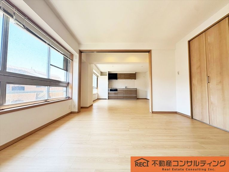 浜芦屋マンションの居間・リビング