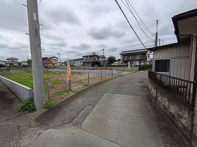 高崎市吉井町吉井売地の前面道路含む現地写真