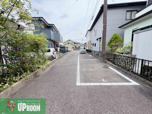 ベアーレ羽黒の駐車場
