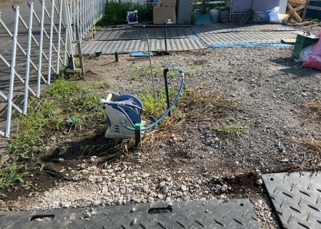 【設備】 | 敷地内には、散水栓や立水栓があります。水道水を直接利用できるため、水を運ぶ手間を省くことが出来ます。大量の水を必要とする洗車作業や清掃などに役立ちます。その他設備とあわせて、現地でご確認ください。