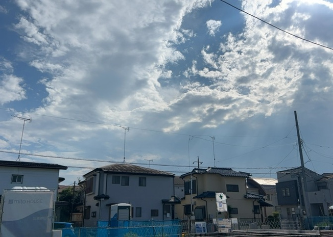 【展望】 | 土地の地勢が高台の場合、景色を綺麗にみることができ、景色にこだわってお家探ししている方におすすめです！また平坦地よりも風通しがいいというメリットがあります。デメリットもあるので是非現地でご確認下さい。