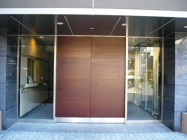 【エントランス】
