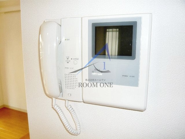 fortress南長崎の設備|モニター付きインターホンです。