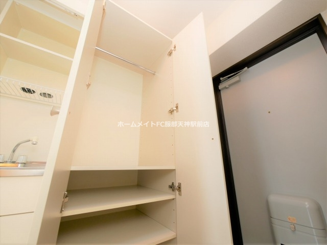 ドミール堺筋本町の収納