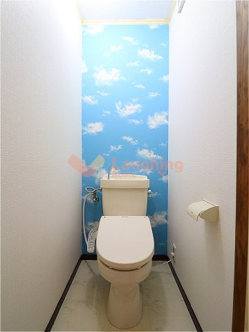 金子ハイツのトイレ|ゆったりとした空間のトイレです