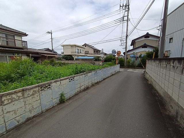 高崎市吉井町吉井売土地の前面道路含む現地写真