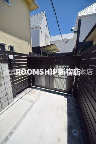 アペックス下高井戸Ⅱのエントランス