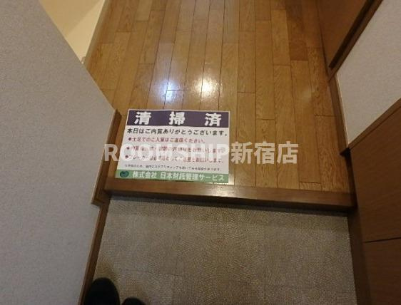 ガーラ笹塚駅前 の玄関