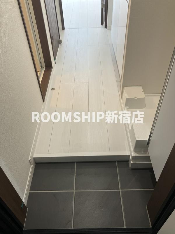 グランクオール北池袋の玄関
