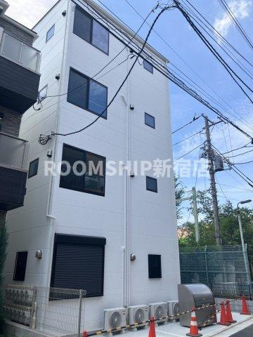 グランクオール北池袋のエントランス