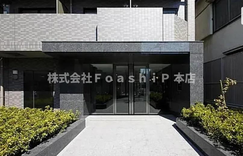 ルーブル西早稲田弐番館のエントランス