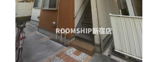 リュクスシティー池尻大橋のエントランス