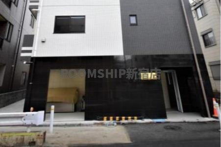 ピアコートTM練馬春日町弐番館のエントランス