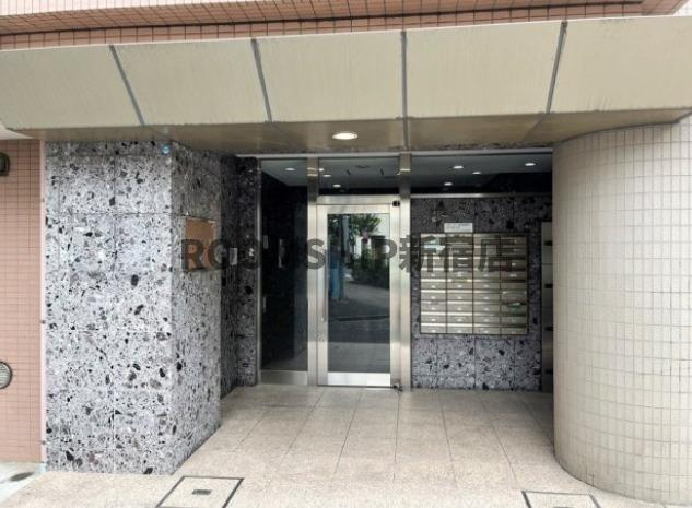 クレアシオン渋谷のエントランス