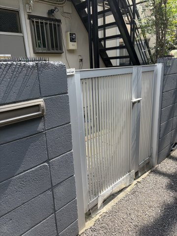 オルタシア千駄木のエントランス