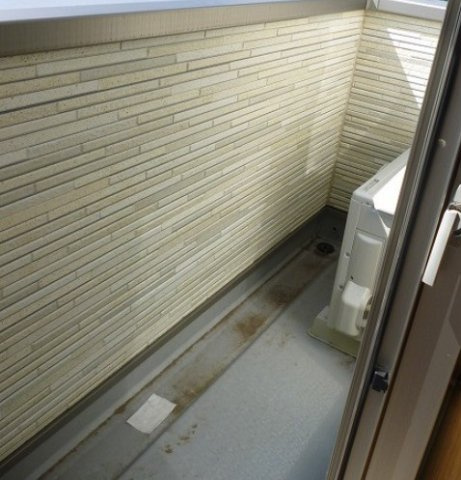 西東京市東町４丁目のアパートのバルコニー