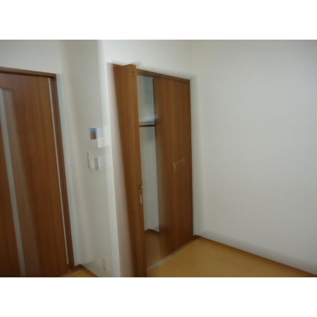 西東京市東町４丁目のアパートの収納