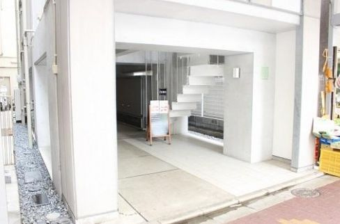 【エントランス】