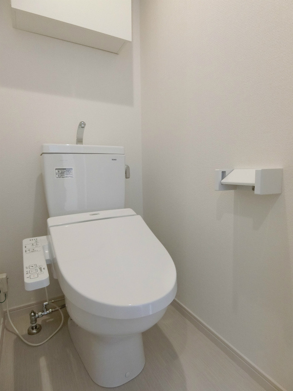 リブリ・グランベールのトイレ|落ち着いた色調のトイレです