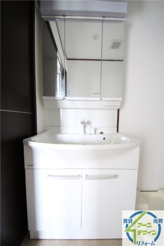 ラ　ヴィータローザの独立洗面台|※類似写真