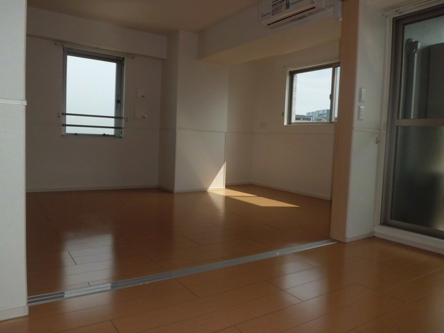 エアリーヒルズ芦屋の居間・リビング