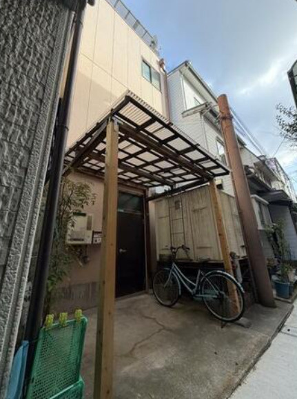 大阪市淀川区西三国３丁目の住宅付店舗一部の外観