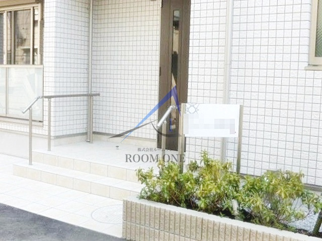 ラシーネ北新宿のエントランス|エントランスです。