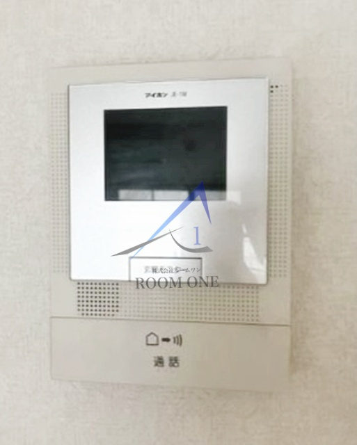 中葛西ハイツのセキュリティ|モニター付きインターホンです。