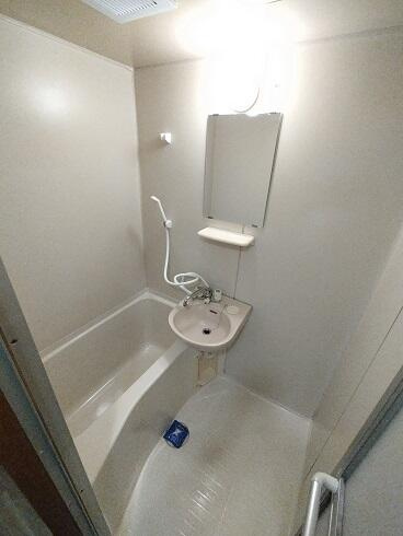【浴室】