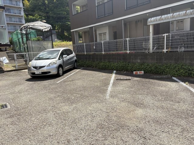 豊舟ビルの駐車場|カースペースがあります