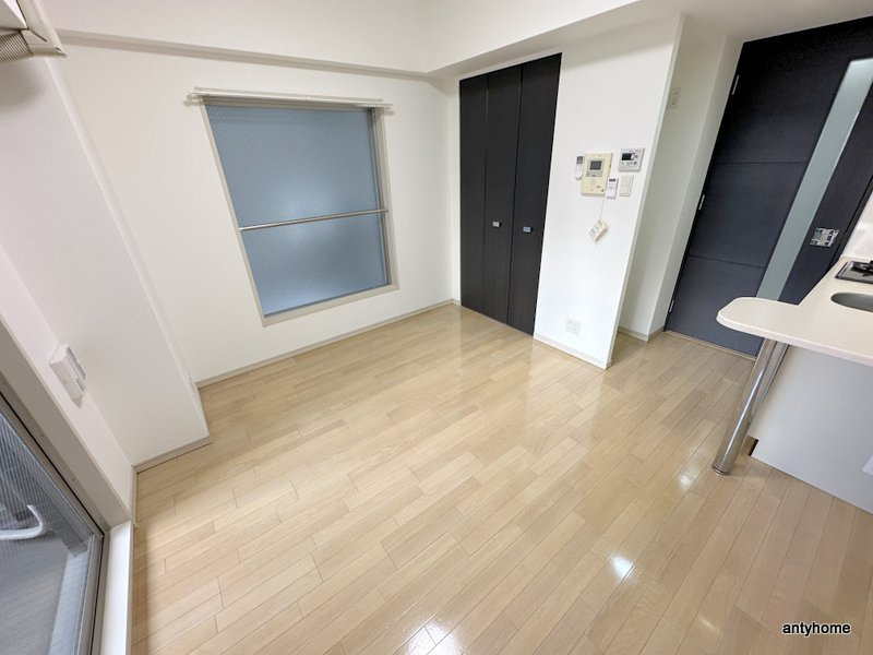 アーデン堺筋本町　仲介手数料無料の居間・リビング