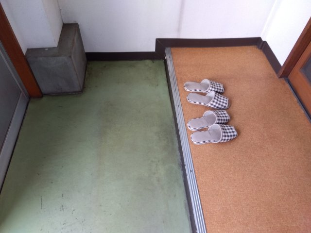 田中貸事務所の玄関|毎日通る玄関はこちらです