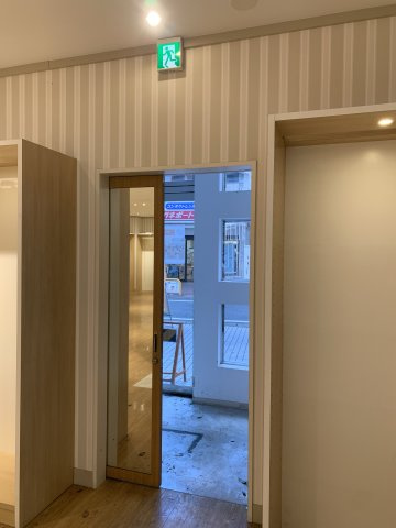 ライオンズプラザ河辺駅前の内装|明るい色調の室内です