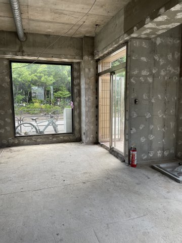 山口ビルの内装|明るい色調の室内です