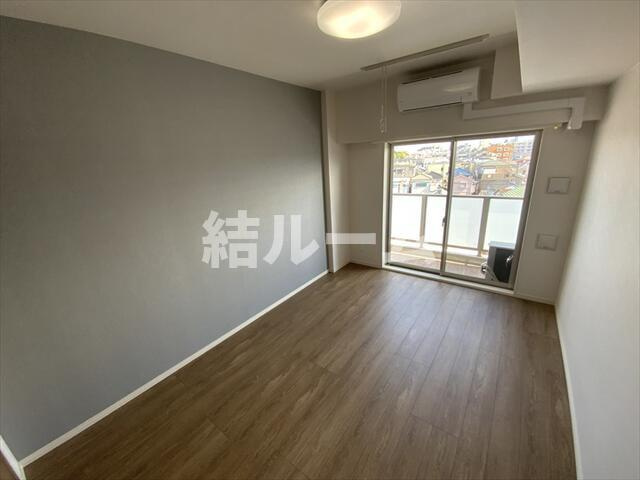 川口市西青木４丁目の賃貸マンションの居間・リビング