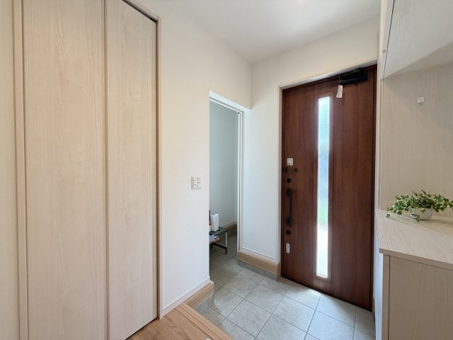【玄関】 | 久喜市上内1478-17　中古戸建