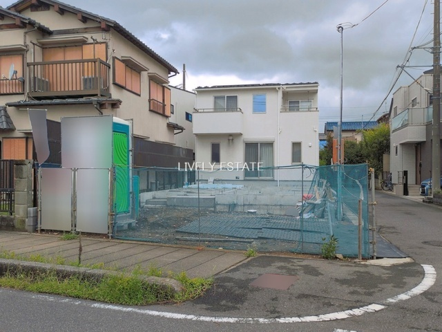 越谷市瓦曽根1丁目 新築分譲住宅