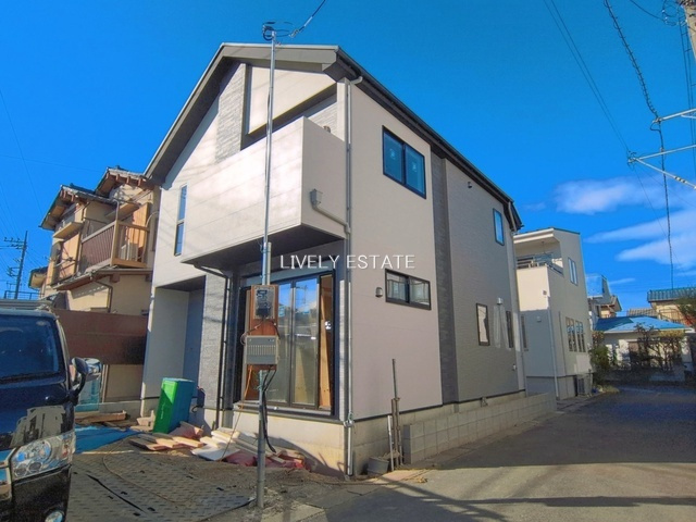 越谷市瓦曽根1丁目 新築分譲住宅