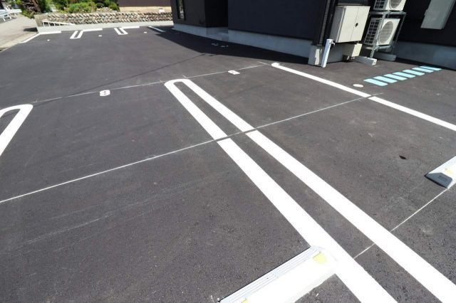 Ｌｕｎａ江尻の駐車場