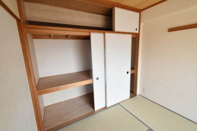 フレシア西宮の収納